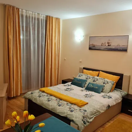 апартаменти-студия в комплекс нестинарка * Царёво