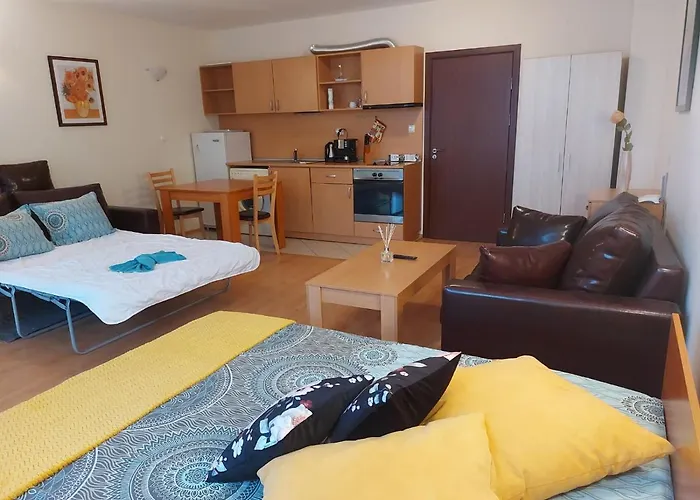 апартаменти-студия в комплекс нестинарка Apartamento *