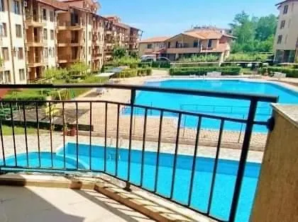 апартаменти-студия в комплекс нестинарка * Tsarevo