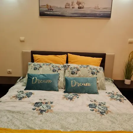 апартаменти-студия в комплекс нестинарка Appartement