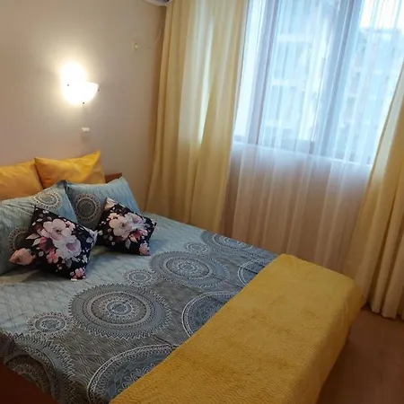 Appartement апартаменти-студия в комплекс нестинарка *