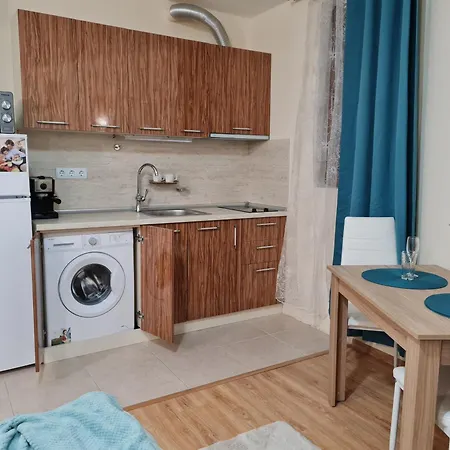 Appartement апартаменти-студия в комплекс нестинарка