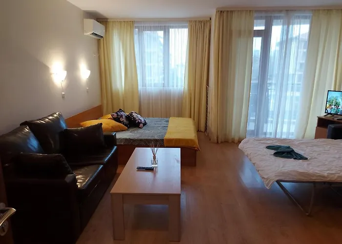 апартаменти-студия в комплекс нестинарка Apartment